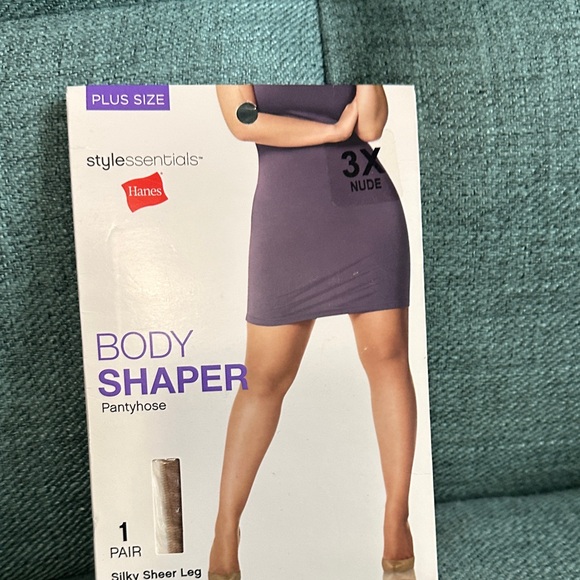 Assorted Hosiery Collection - Picture 8 of 8